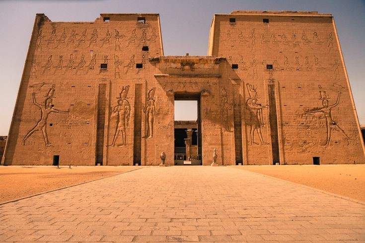 DAY TRIP TO KOM OMBO AND EDFU TEMPLES FROM ASWAN